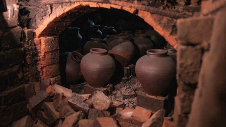 How to Construct a Pottery Kiln: Step-by-Step Guide